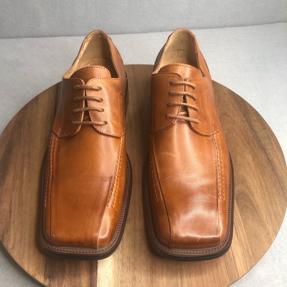 Stacy Adams Never Worn Mens Saddle Brown Lace Up Sq Toe Oxfords Size 8M 24101-03 - Picture 1 of 9
